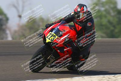 media/Sep-20-2025-TrackDaz (Sat) [[27f0cde673]]/B Group/1120am (Turn 2)/